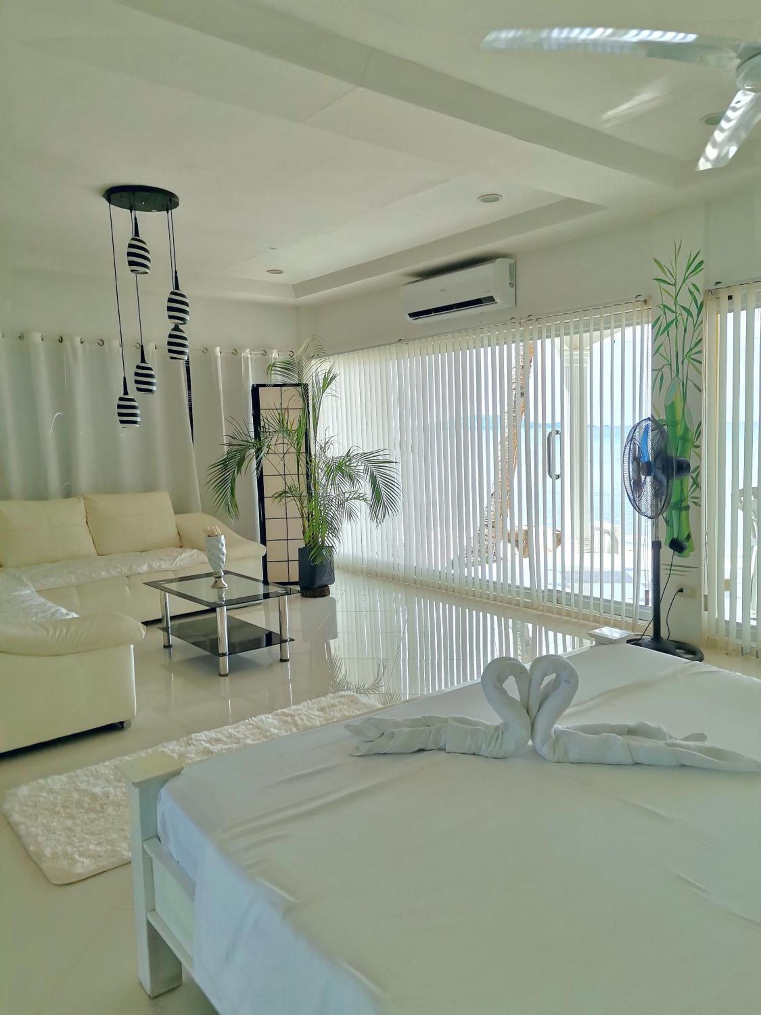 Beach Front White House Villa Maria  ภายนอก รูปภาพ