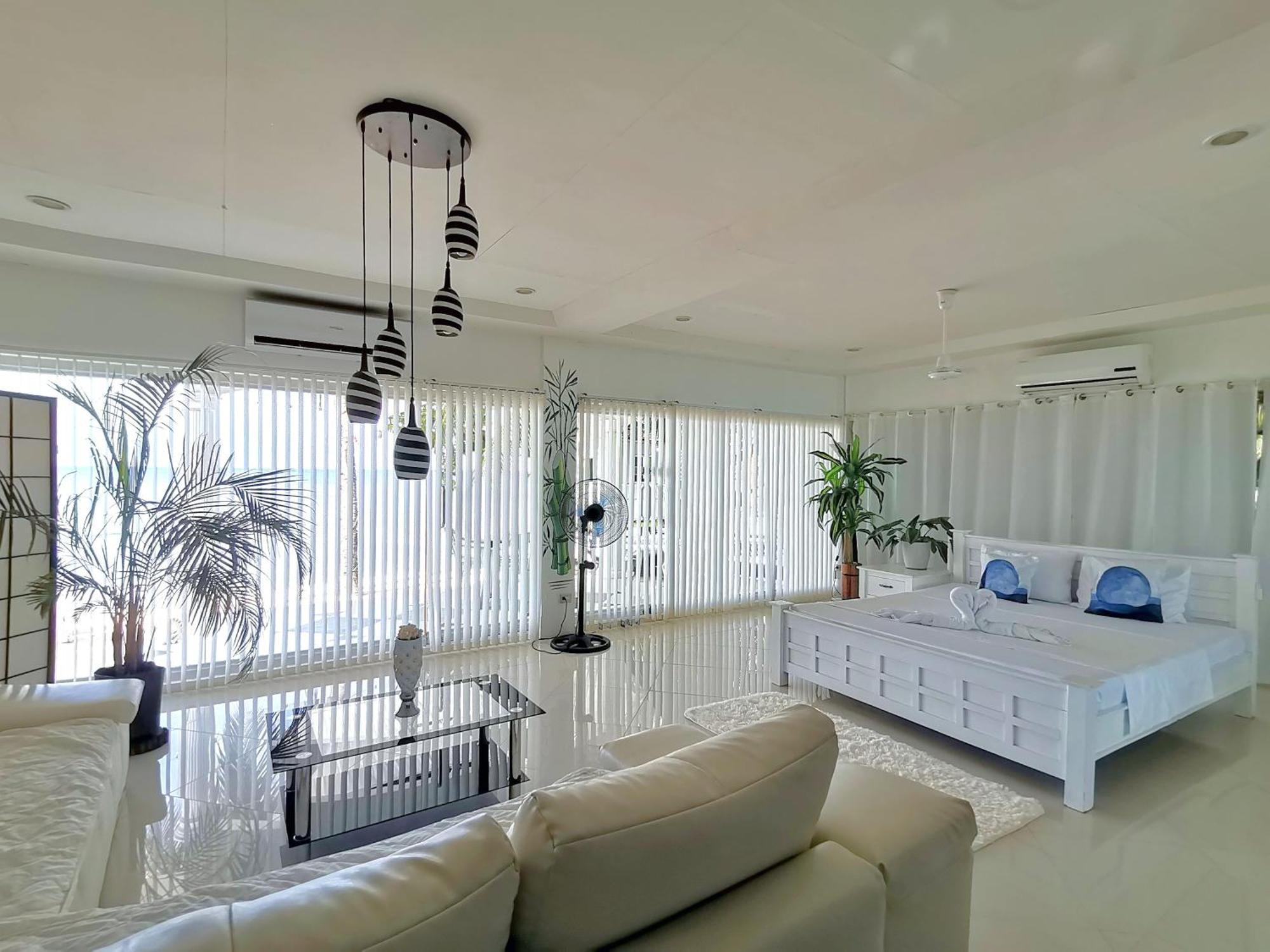 Beach Front White House Villa Maria  ภายนอก รูปภาพ